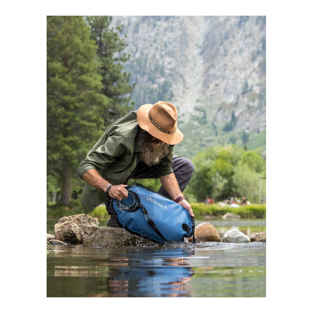 LifeStraw - Peak Large Gravity Vandfilter System 8L Blå fra LifeStraw - billede nr. 4 hos GrejFreak.dk