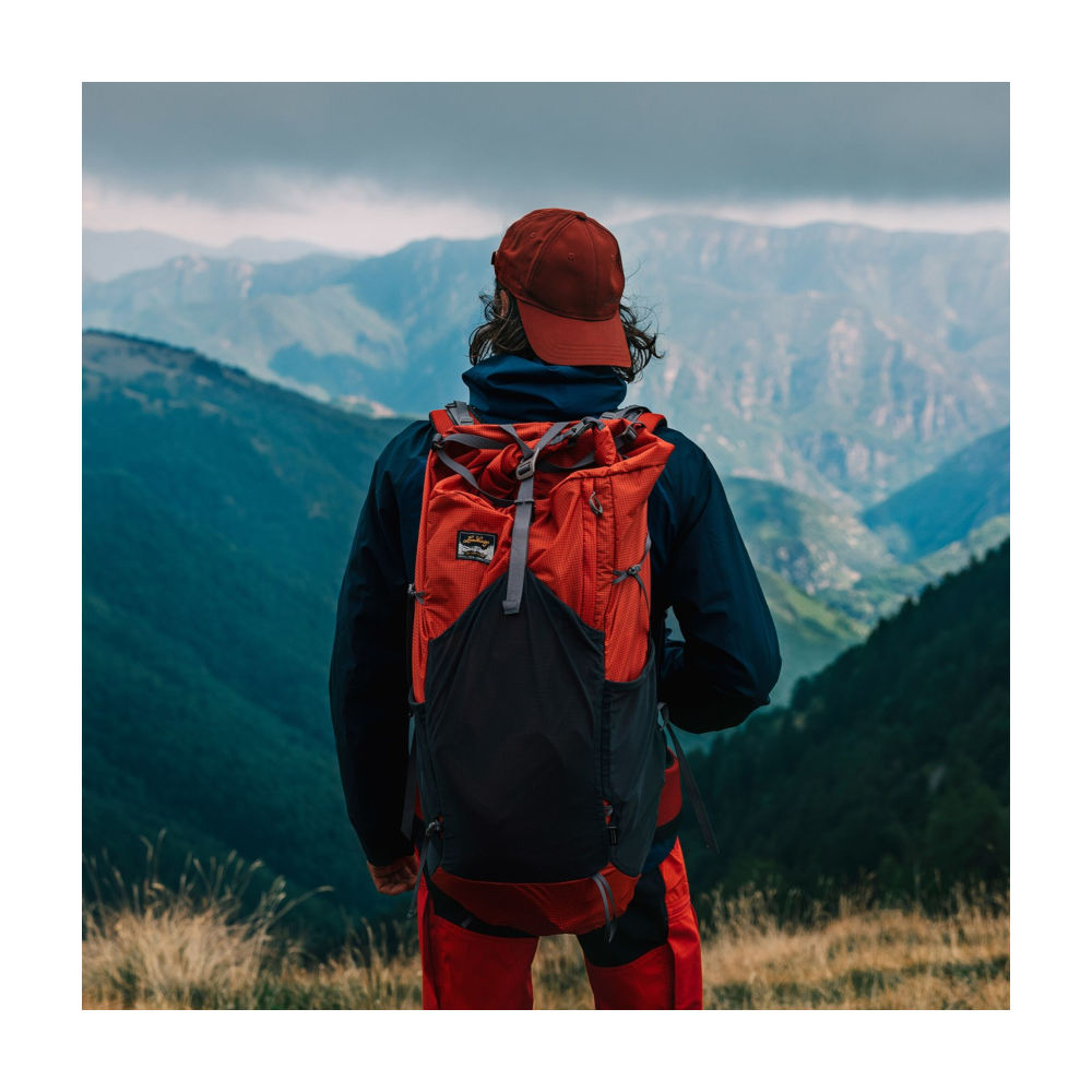 Lundhags - Padje Light Vandrerygsæk 45L // Rød fra Lundhags - billede nr. 2 hos GrejFreak.dk