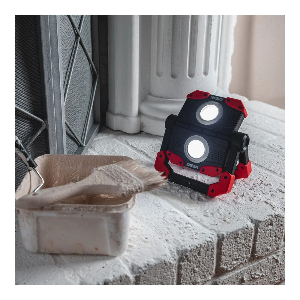 Nebo - OMNI 2000 Genopladelig Arbejdslampe 2000 Lumen fra NEBO - billede nr. 2 hos GrejFreak.dk