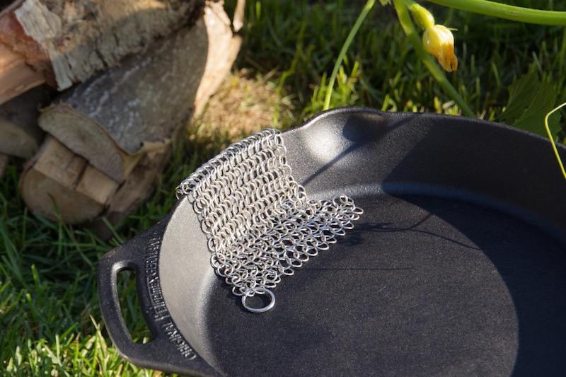 Petromax - Chain Mail Cleaner til Støbejern fra Petromax - billede nr. 2 hos GrejFreak.dk