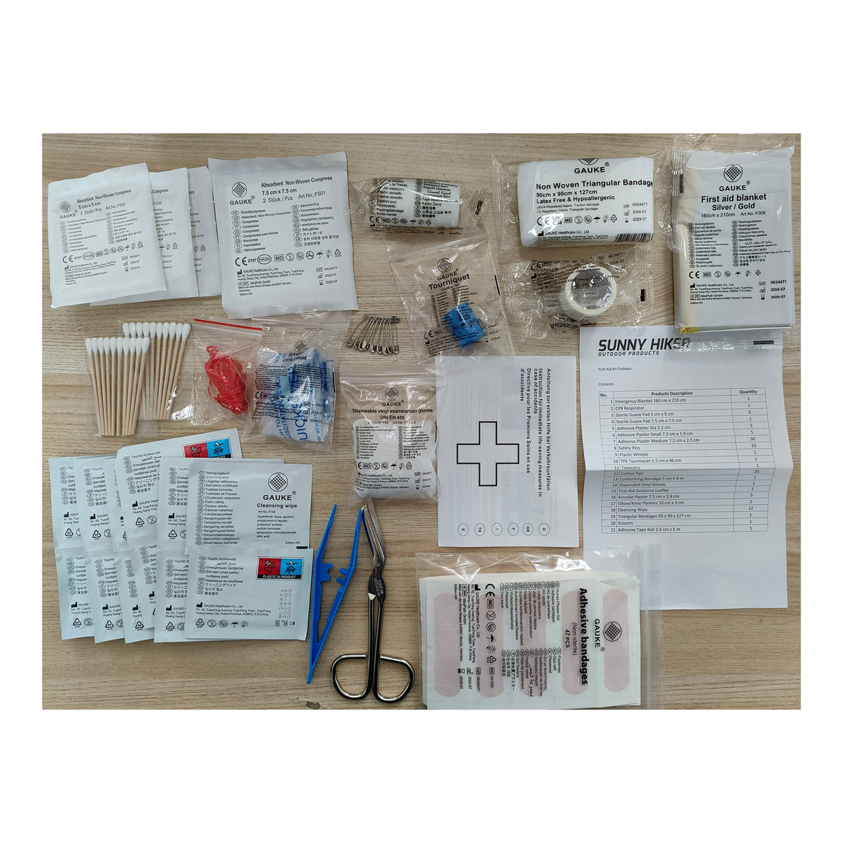 Sunny Hiker - Outdoor Førstehjælpstaske (107 dele) fra Sunny Hiker - billede nr. 3 hos GrejFreak.dk