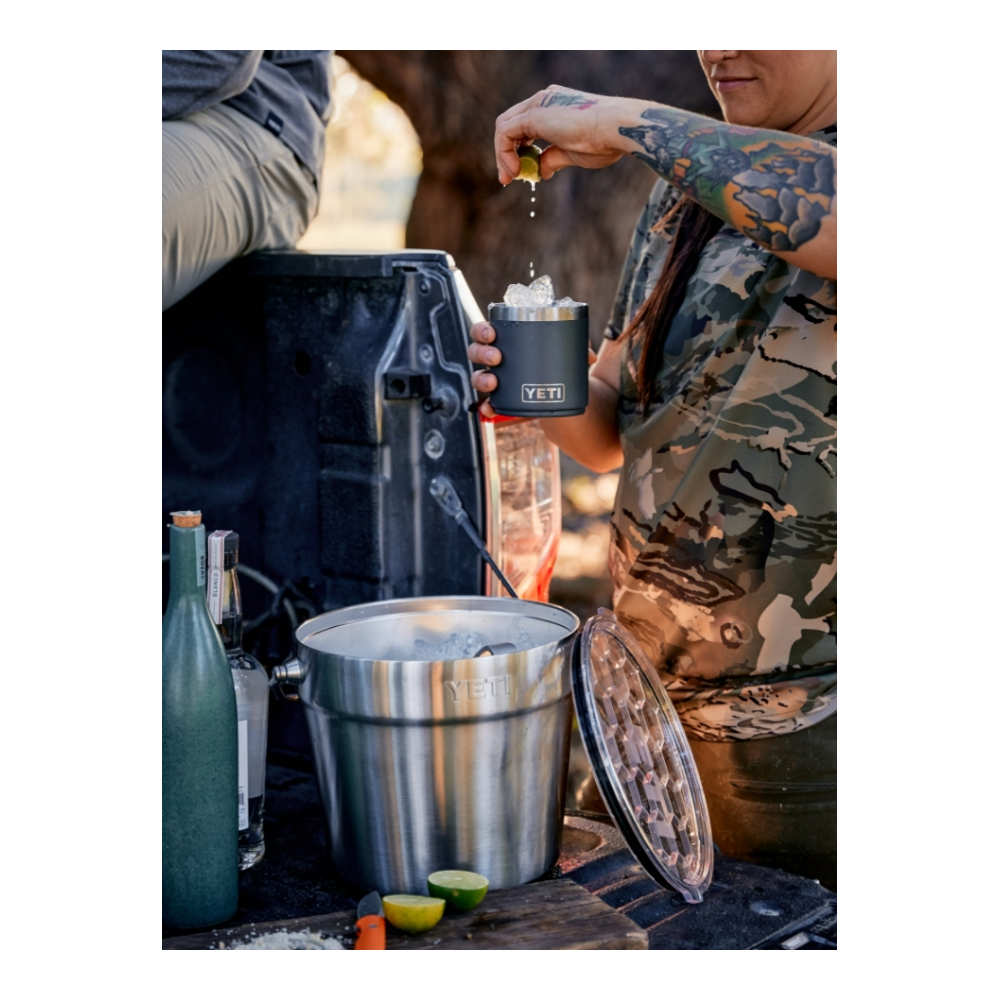YETI - Beverage Bucket 7,6L Stainless Steel fra YETI - billede nr. 10 hos GrejFreak.dk