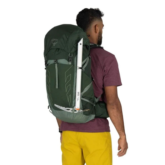 Osprey - Talon 33L Herre Rygsæk // Schwarz-Outdoor-Tagesrucksäcke-Osprey-GearFreak.de-6