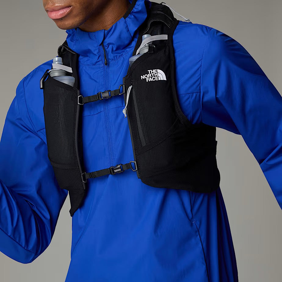 The North Face - Sunriser Run Vest 8L // Schwarz-Trinksysteme-The North Face-GearFreak.de-5