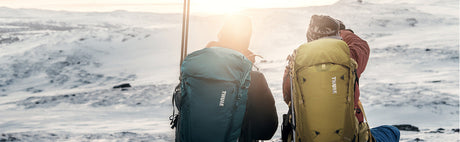 Zwei Personen auf Wanderung