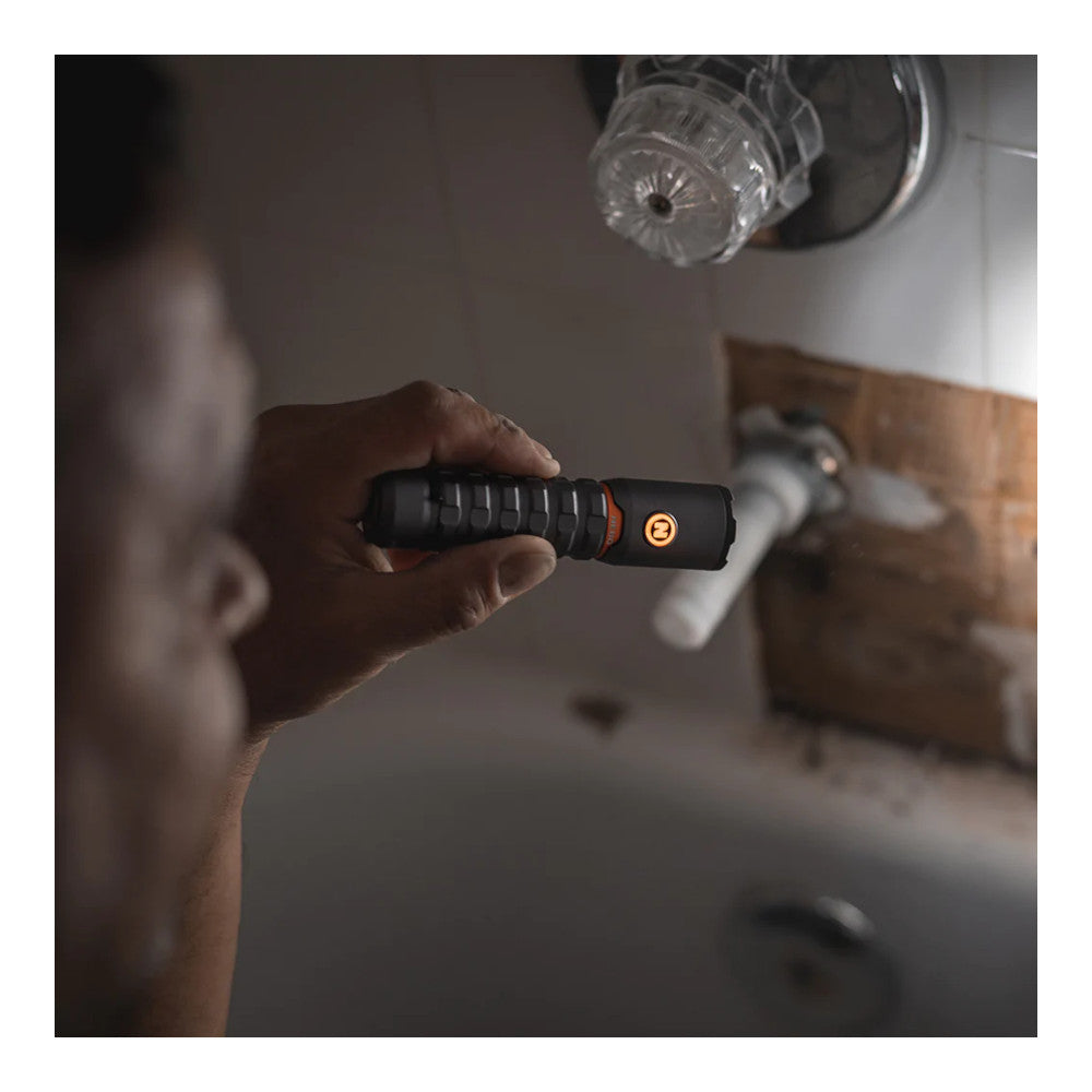 Nebo - Torchy 2k Genopladelig Lommelygte 2000 Lumen fra NEBO - billede nr. 3 hos GrejFreak.dk