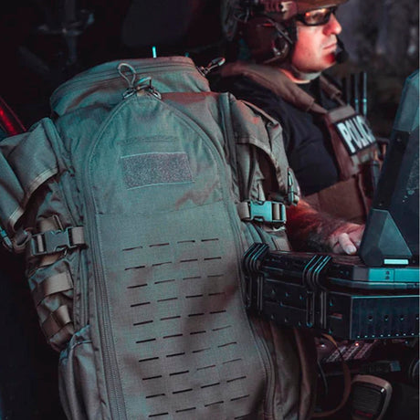 Eberlestock - Halftrack Rucksack 42,6L // Dry Earth-Lang Patrulje-Eberlestock-GearFreak.de-4
