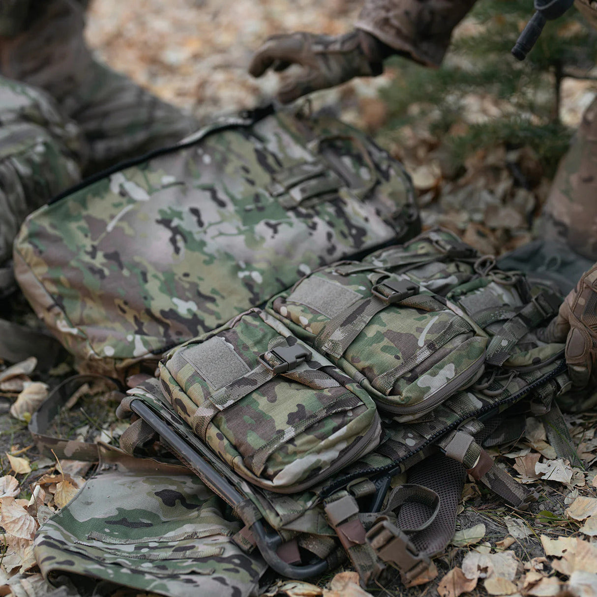 Eberlestock - Rip-Away Medical Pouch // Large Multicam-IFAK & Medic Pouches-Eberlestock-GearFreak.de-4