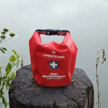 Lifesystems - Kleine, wasserdichte Erste-Hilfe-Tasche-Verpackte Erste-Hilfe-Sets-Lifesystems-GearFreak.de-8
