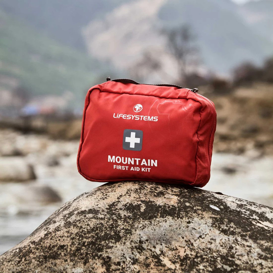 Lifesystems - Mountain First Aid Erste-Hilfe-Tasche-Verpackte Erste-Hilfe-Sets-Lifesystems-GearFreak.de-7