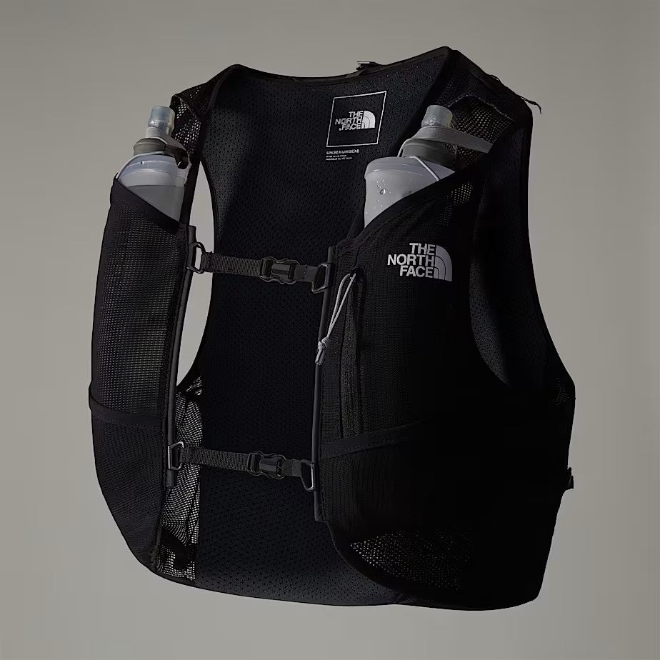 The North Face - Sunriser Run Vest 8L // Schwarz-Trinksysteme-The North Face-GearFreak.de-3
