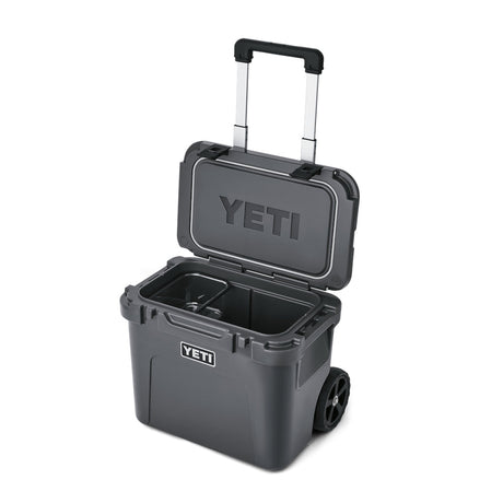 YETI - Roadie 32 Kühlbox mit Rädern // Grau-Kühltaschen & Kühlboxen-YETI-GearFreak.de-2