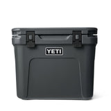 YETI - Roadie 32 Kühlbox mit Rädern // Grau-Kühltaschen & Kühlboxen-YETI-GearFreak.de-4