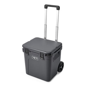 YETI - Roadie 48 Kühlbox auf Rädern // Grau-Kühltaschen & Kühlboxen-YETI-GearFreak.de-1
