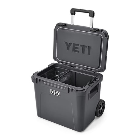 YETI - Roadie 60 Kühlbox auf Rädern // Grau-Kühltaschen & Kühlboxen-YETI-GearFreak.de-2